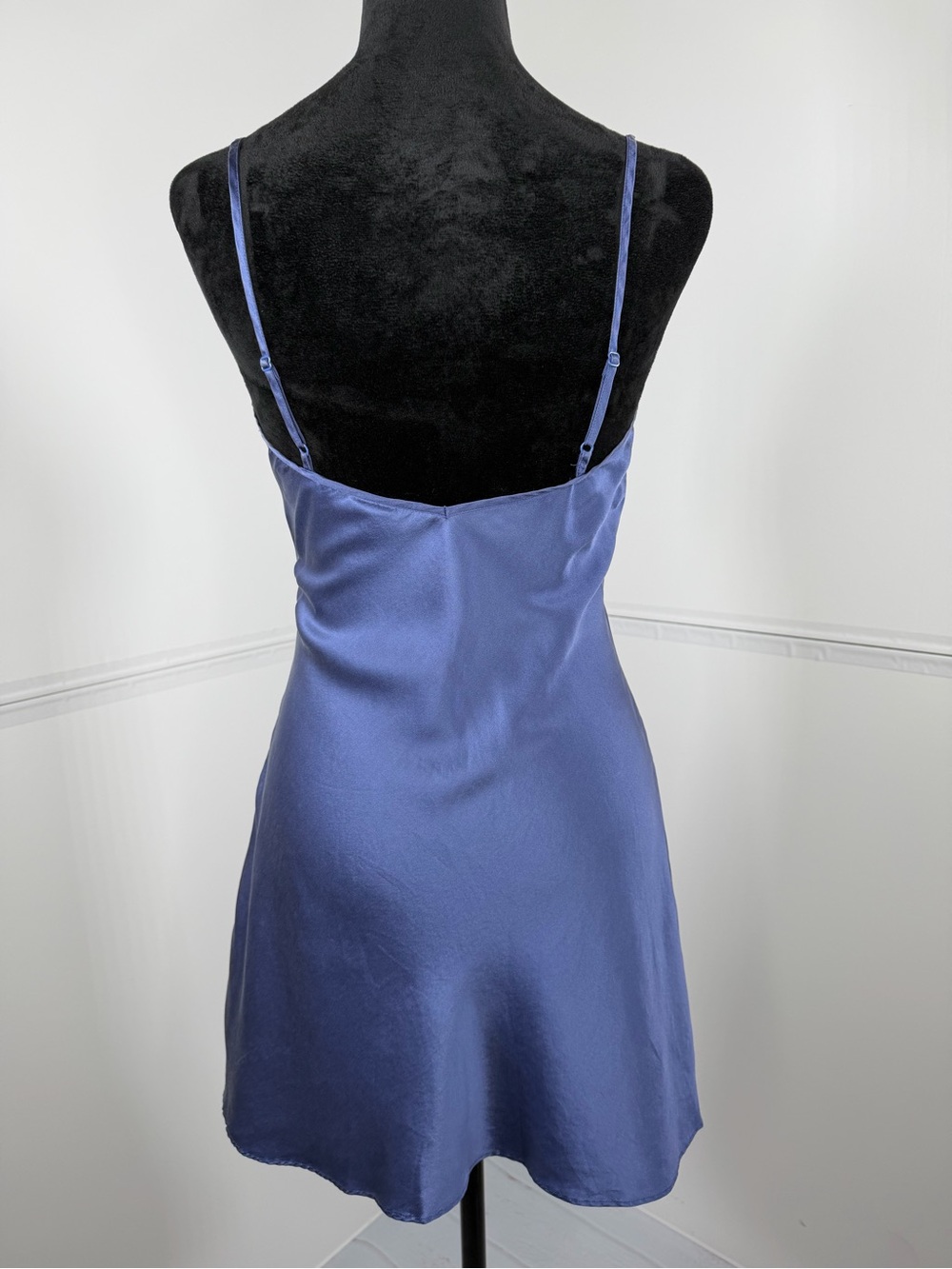 Vintage Victoria's Secret 100% Silk Blue Charmeuse Slip Dress Lingerie Small - Picture 4 of 7